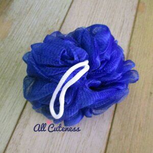 (NWOT) Blue Loofah Bath Sponge